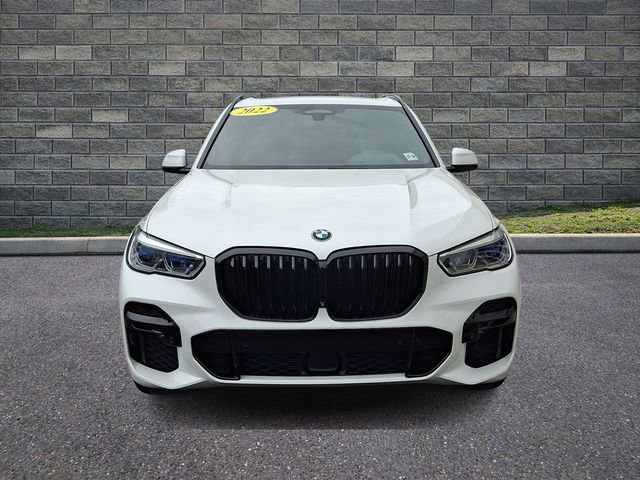 Used 2022 BMW X5 xDrive40i w/ M Sport Package AWD/4WD image 2