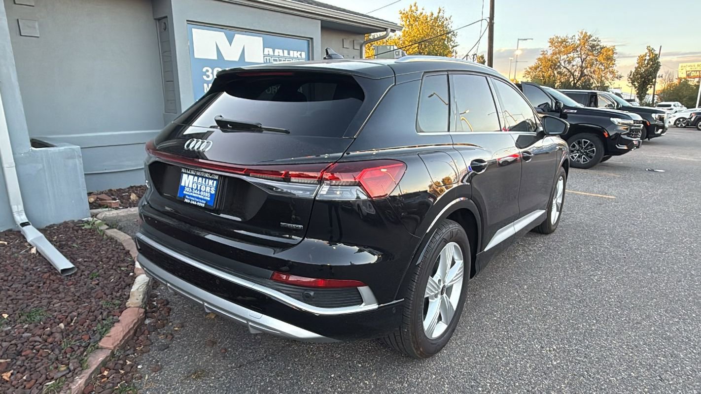 Used 2024 Audi Q4 e-tron Premium Plus w/ Premium Plus image 9