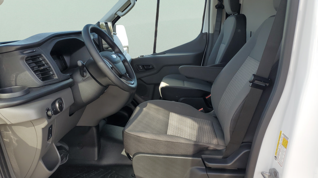 New 2026 Ford Transit 250 148 Medium Roof RWD image 24