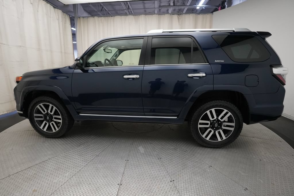 Used 2016 Toyota 4Runner Limited AWD/4WD image 25
