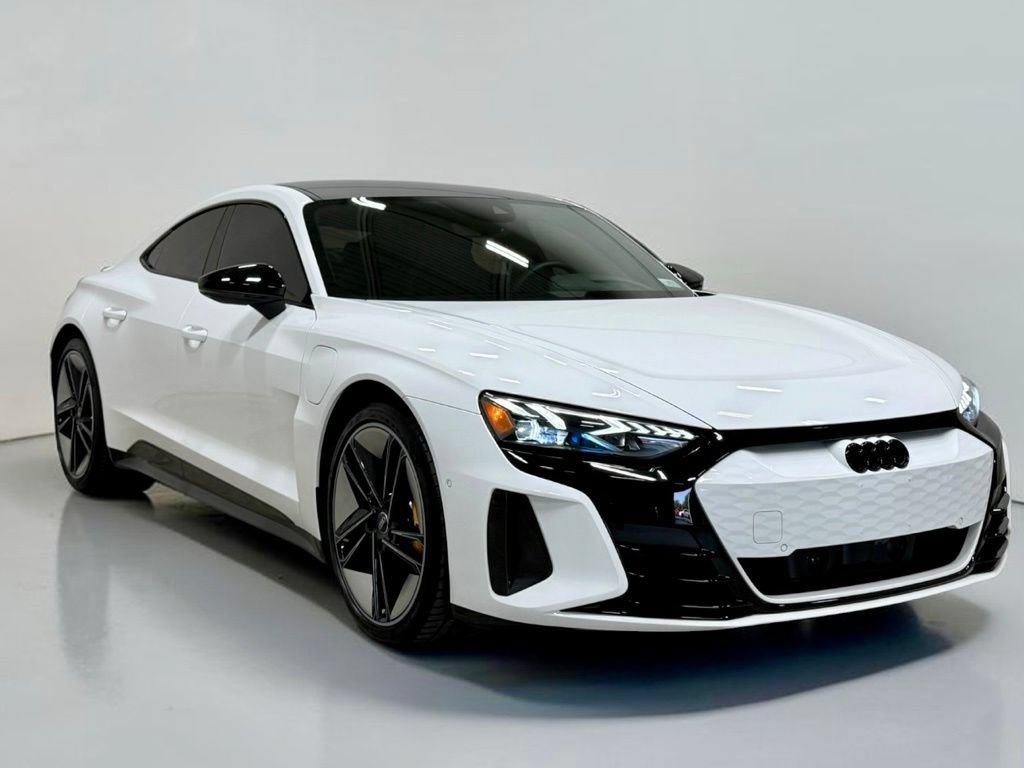 Used 2024 Audi RS e-tron GT w/ Carbon Performance Package AWD/4WD image 6