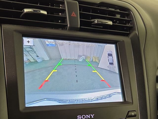 Used 2019 Ford Fusion Titanium image 18