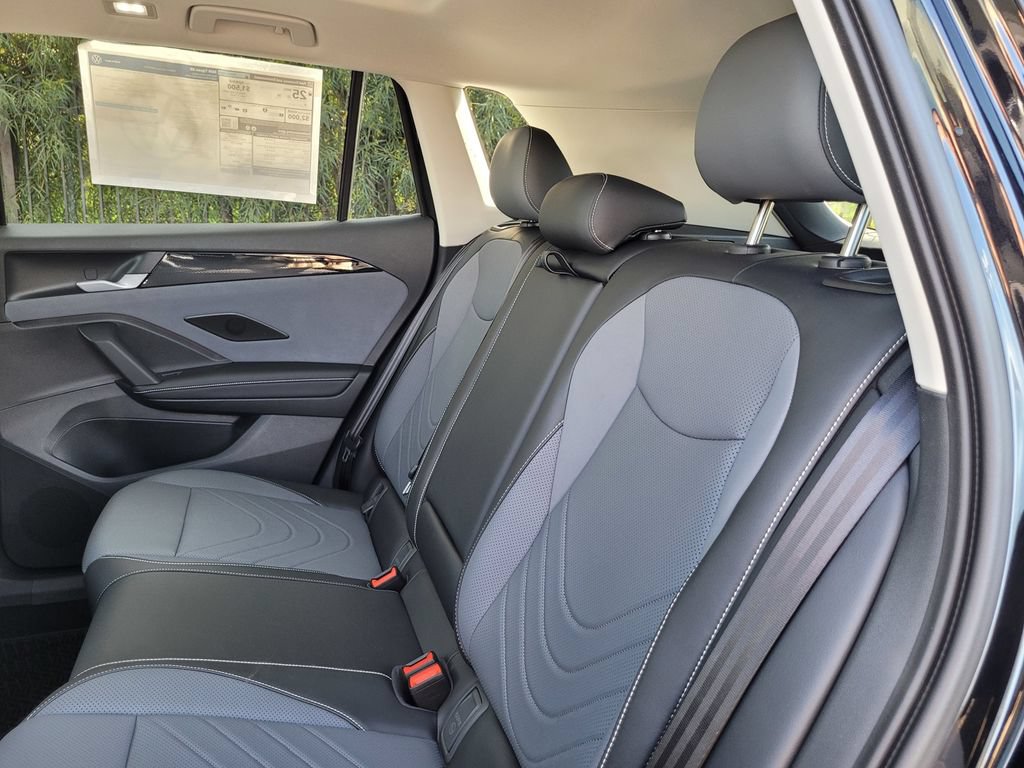 New 2026 Volkswagen Tiguan SE AWD/4WD image 13