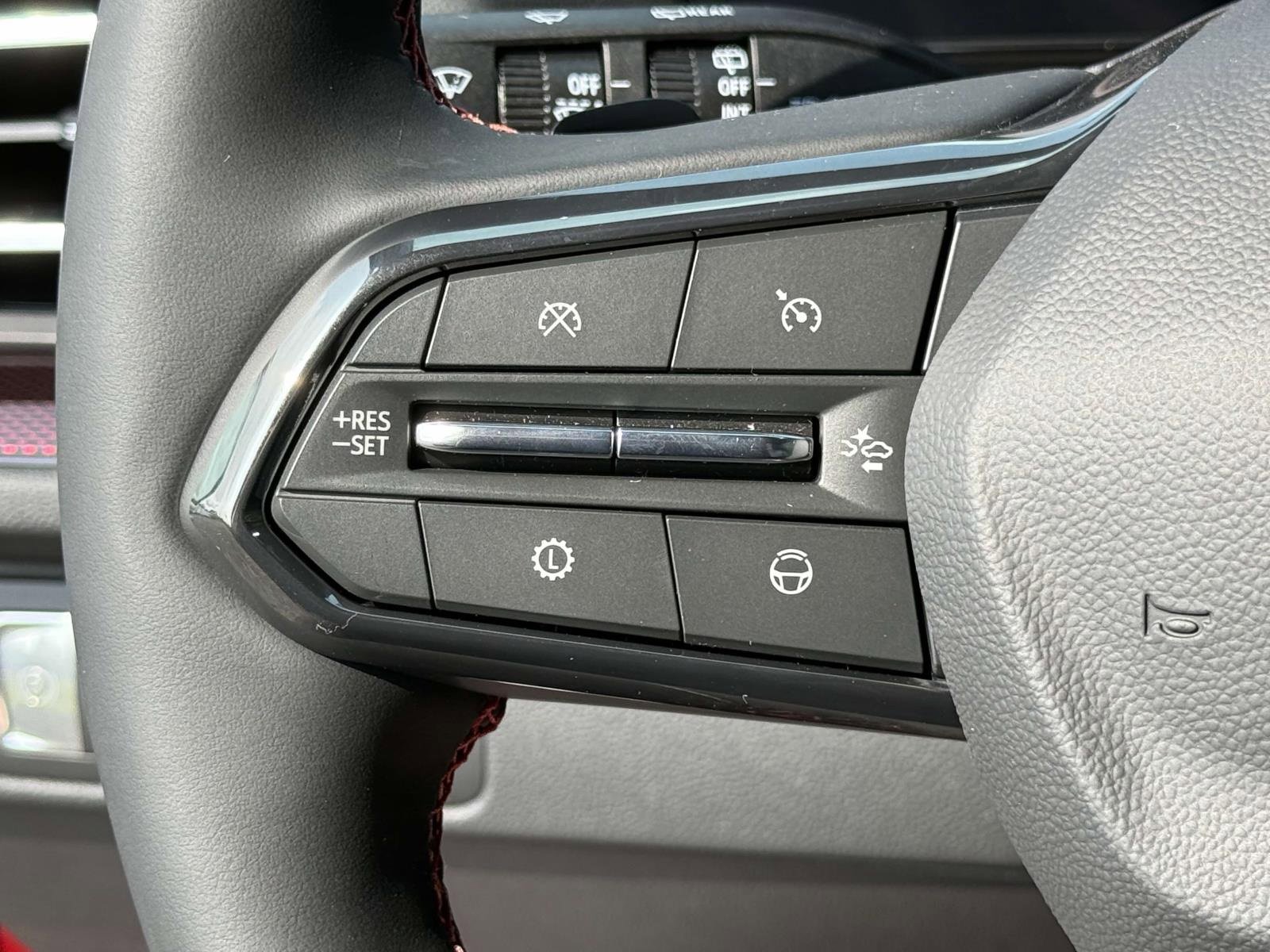New 2026 Chevrolet Traverse RS w/ LPO, Floor Liner Package image 14