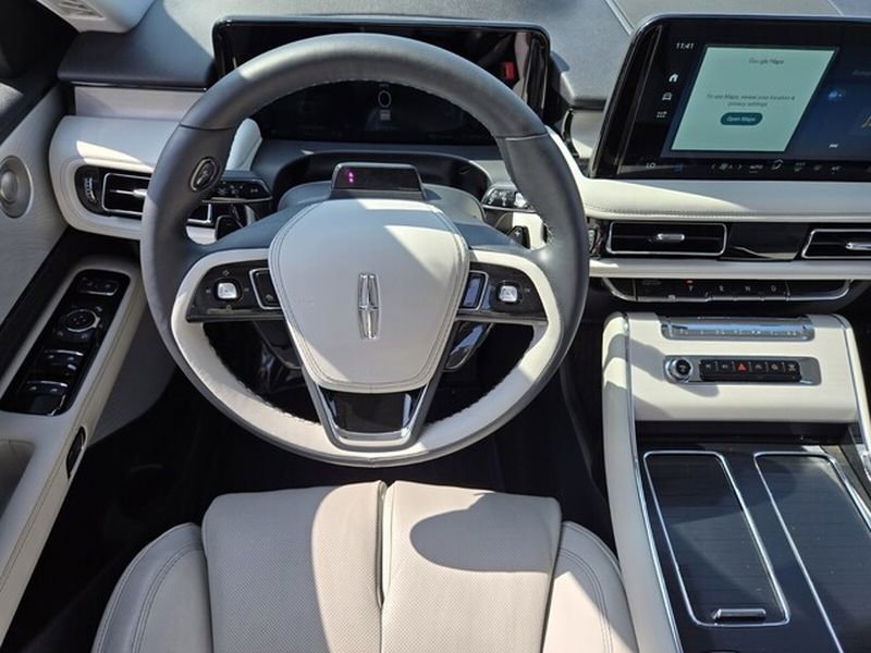 Used 2026 Lincoln Aviator Reserve image 15