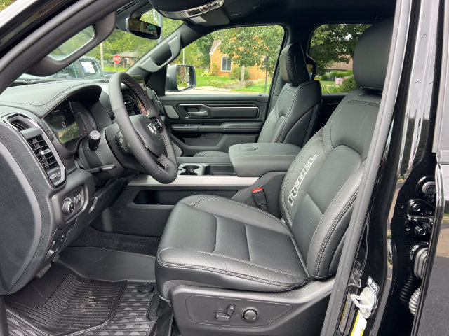 New 2027 RAM 1500 Rebel w/ Rebel Level 2 Equipment Group AWD/4WD image 4