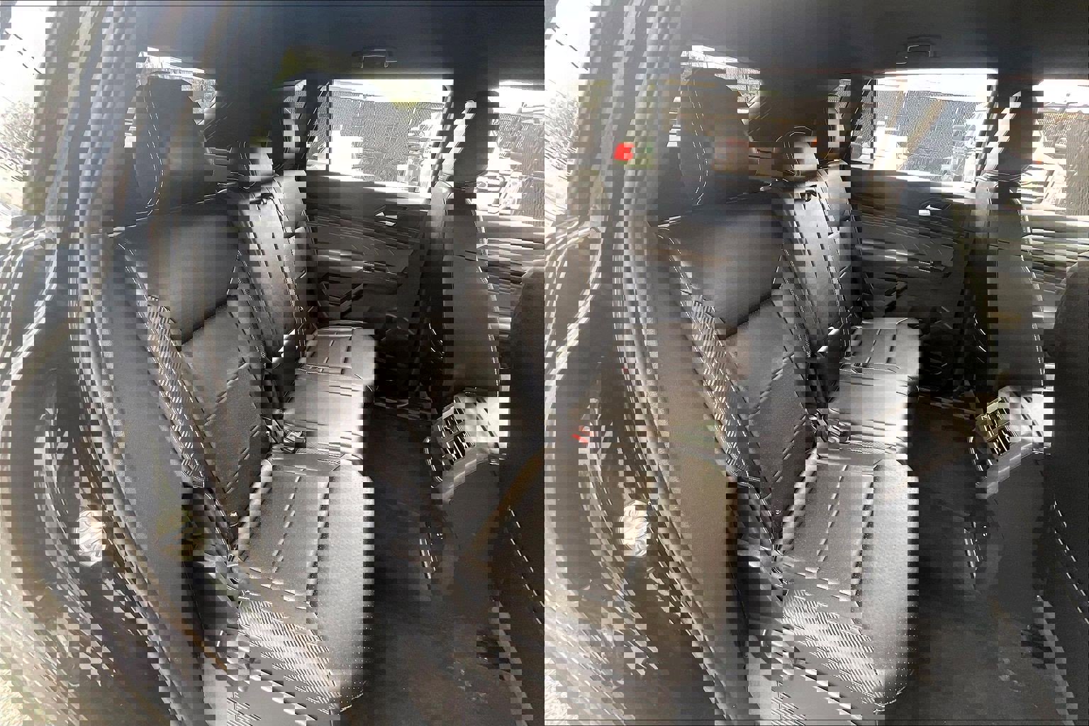 Used 2022 Volkswagen Atlas Cross Sport SE image 31