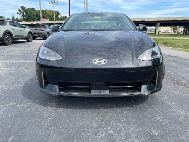 Used 2024 Hyundai Ioniq 6 Limited image 2