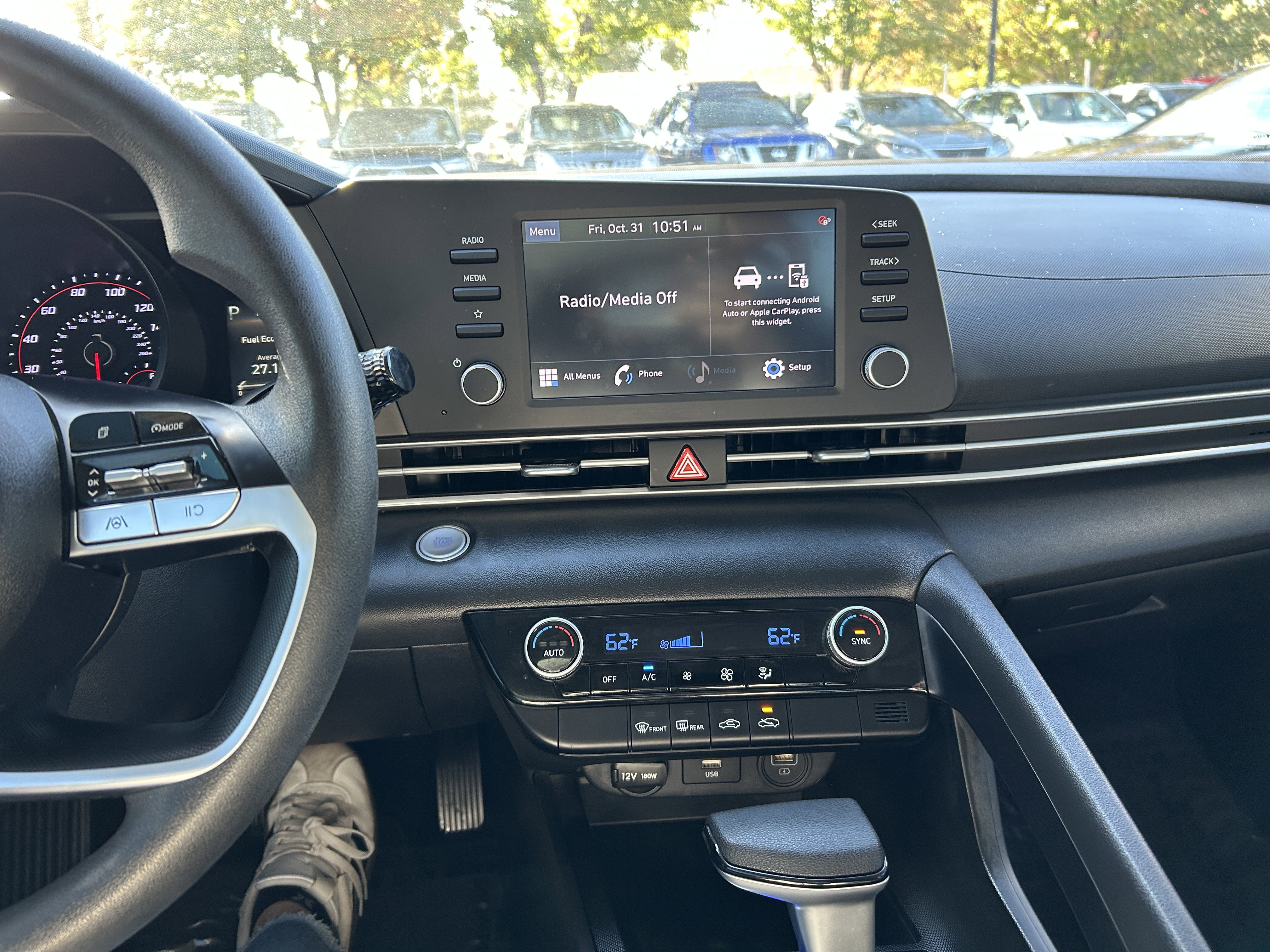 Used 2023 Hyundai Elantra SEL image 12