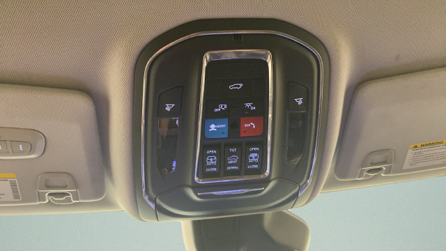 Used 2023 Jeep Grand Cherokee Limited AWD/4WD image 21