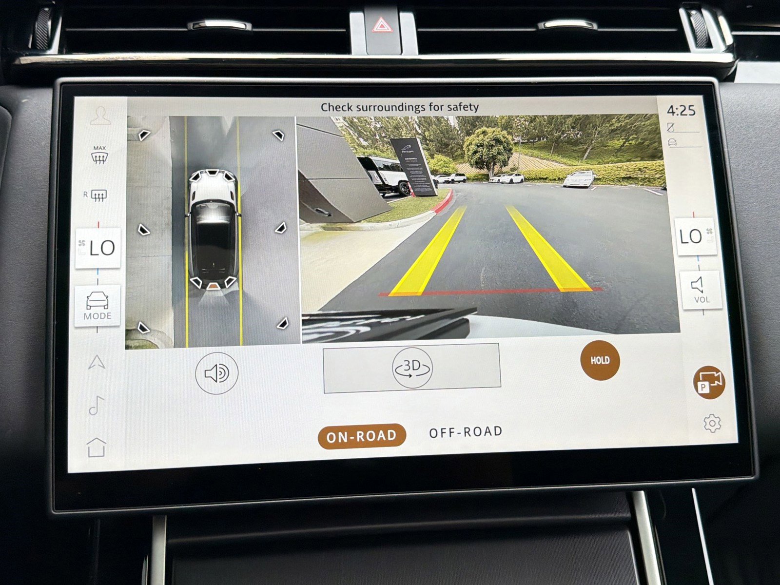 Used 2026 Land Rover Range Rover Velar Dynamic SE AWD/4WD image 26