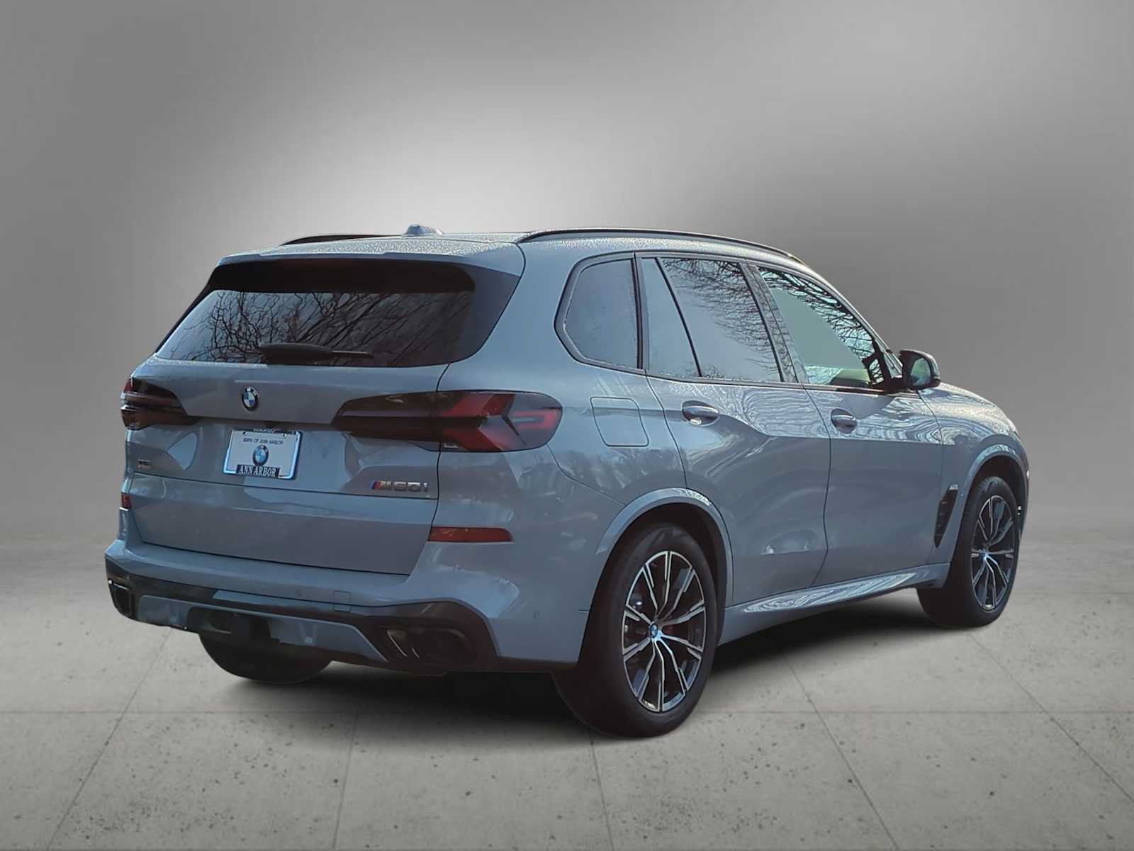 New 2026 BMW X5 M60i AWD/4WD image 8