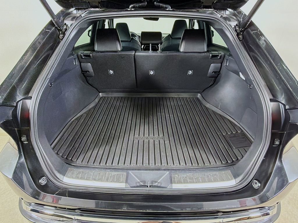 Used 2024 Toyota Venza Nightshade AWD/4WD image 22
