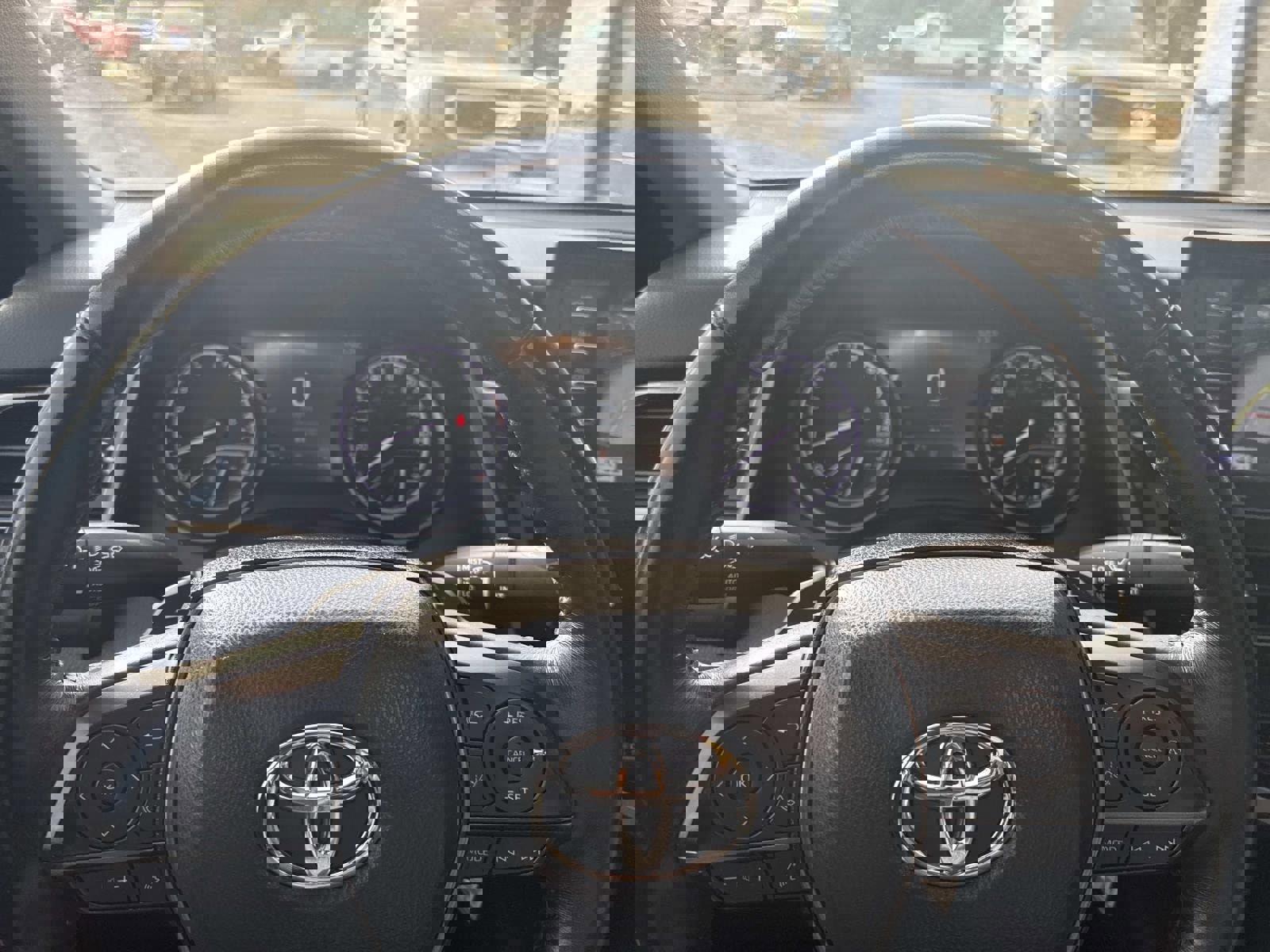 Used 2023 Toyota Camry SE w/ Cold Weather Package image 27