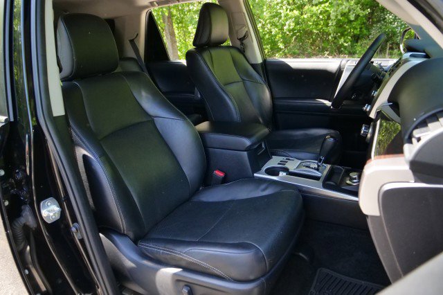 Used 2021 Toyota 4Runner Limited AWD/4WD image 38