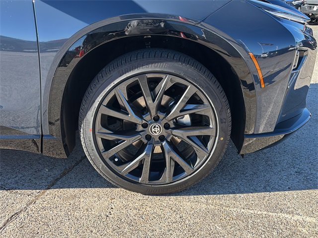 New 2026 Toyota Crown Signia Limited image 9