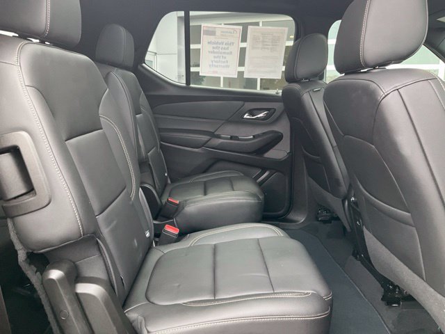 Used 2023 Chevrolet Traverse LT w/ LT Premium Package AWD/4WD image 24