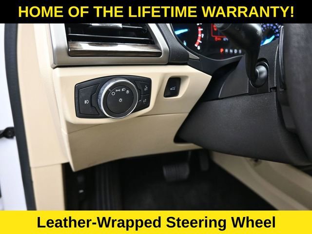 Used 2016 Ford Fusion SE w/ Equipment Group 202A AWD/4WD image 16