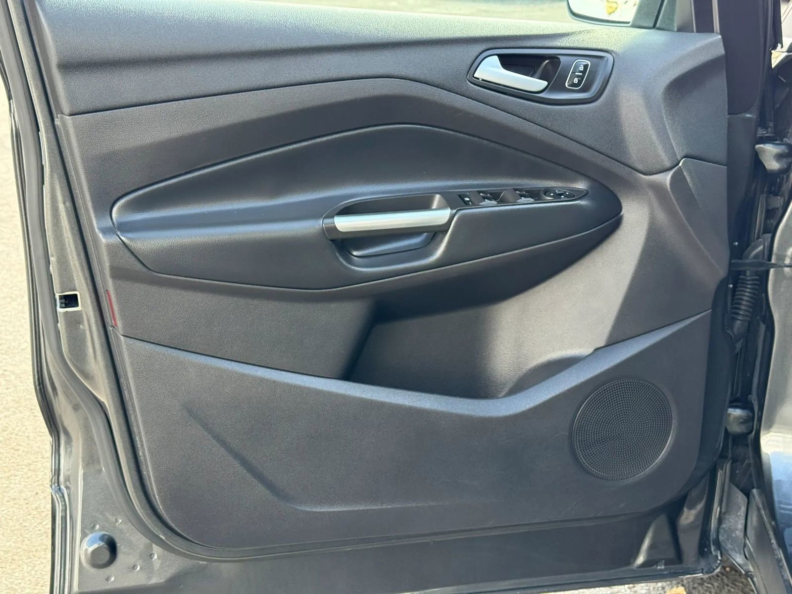 Used 2019 Ford Escape SEL AWD/4WD image 13