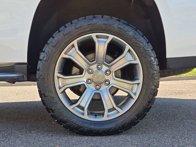 Used 2016 GMC Yukon SLT AWD/4WD image 25