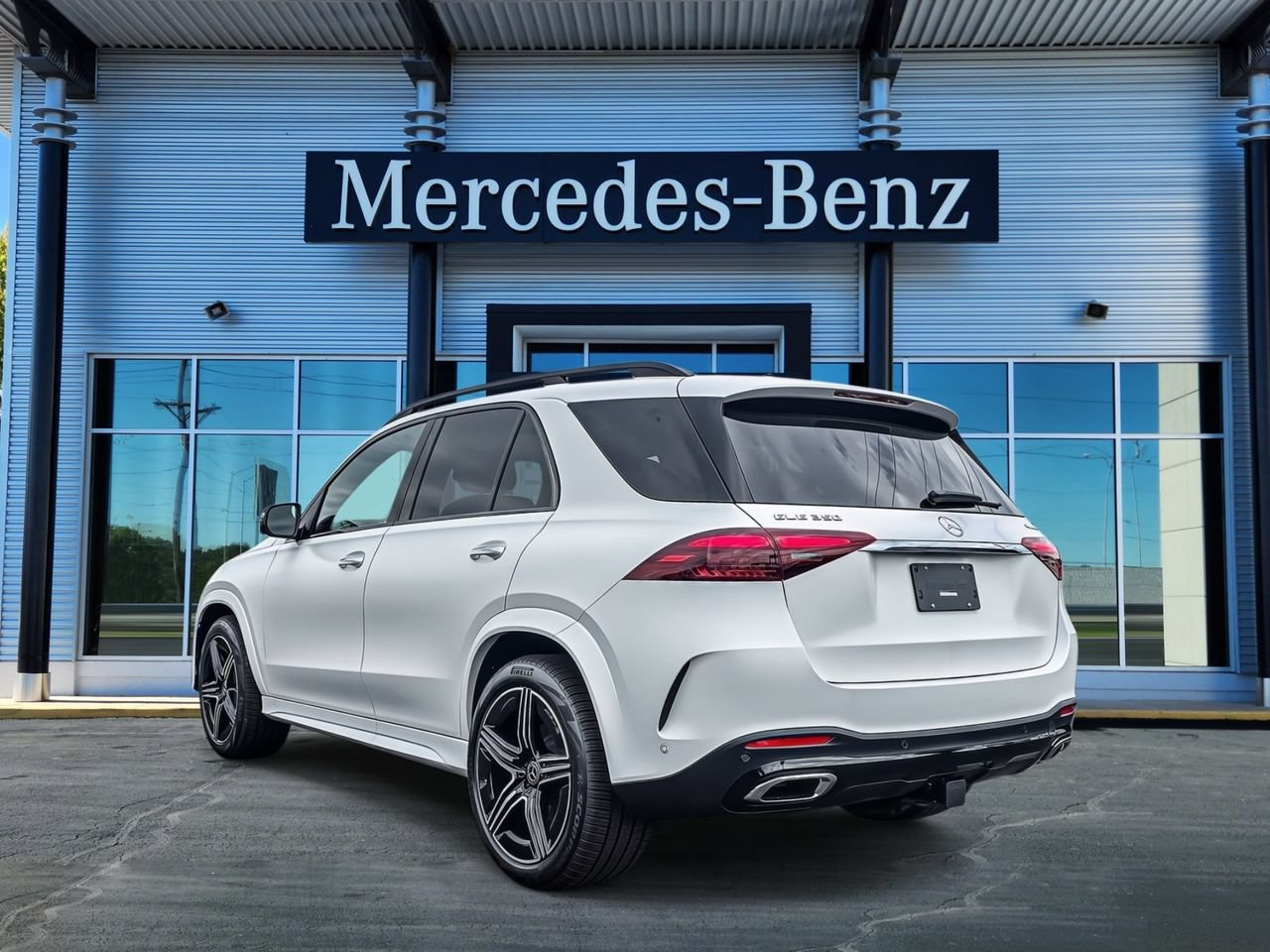 New 2026 Mercedes-Benz GLE 350 4MATIC image 4