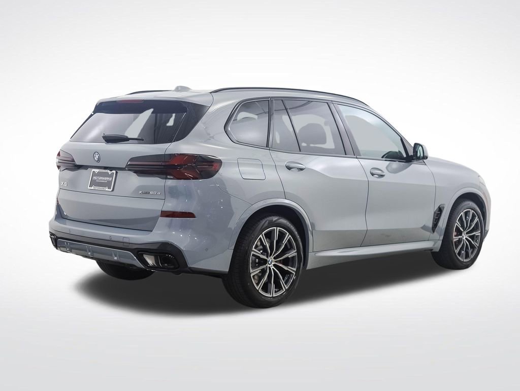 Used 2026 BMW X5 xDrive50e w/ M Sport Package AWD/4WD image 6