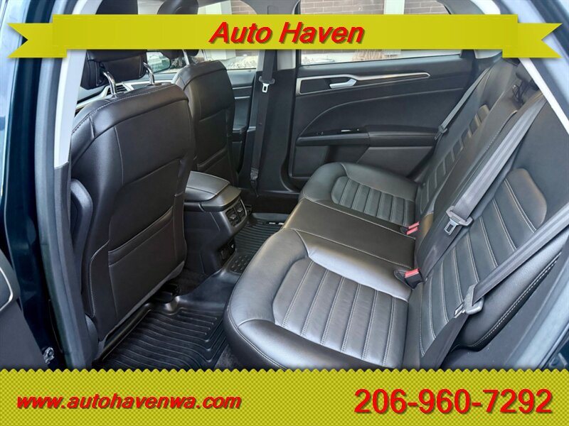 Used 2014 Ford Fusion Energi SE image 11