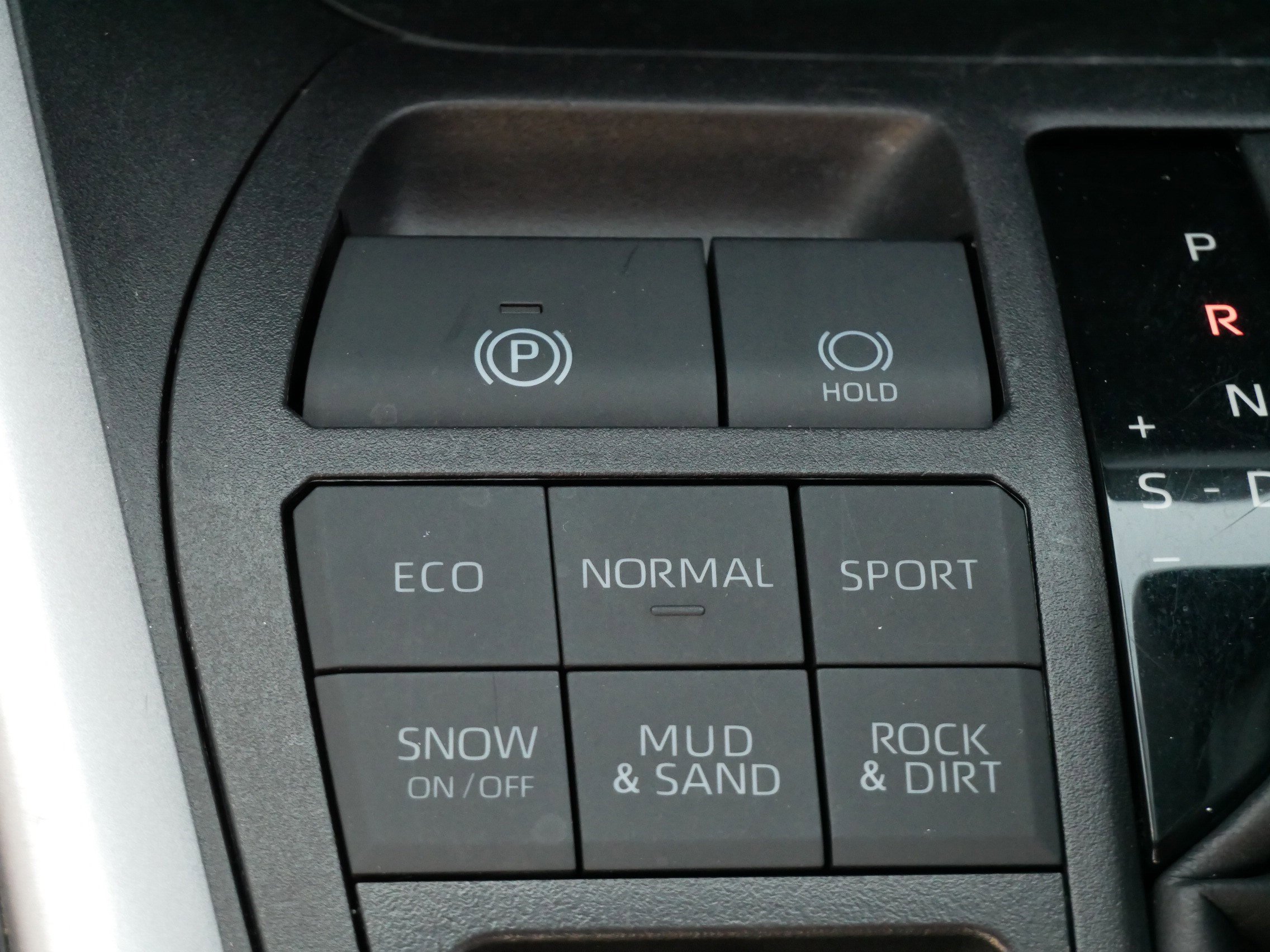 Certified 2025 Toyota RAV4 XLE AWD/4WD image 28