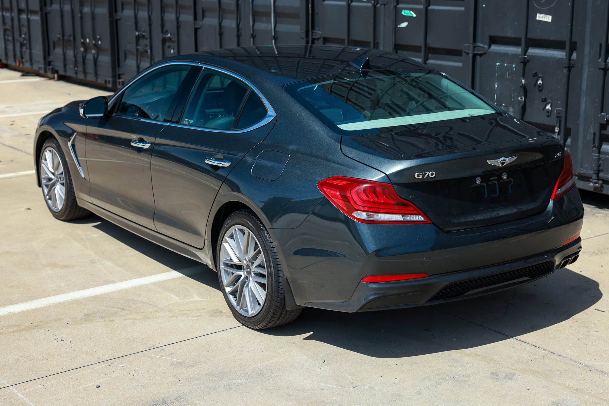 Used 2020 Genesis G70 2.0T RWD image 8