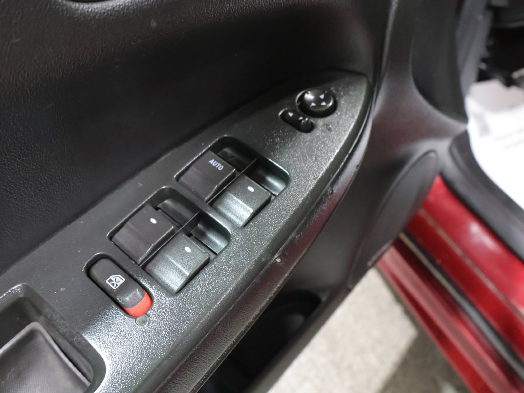 Used 2011 Chevrolet Impala LT w/ Luxury Edition Package FWD image 18