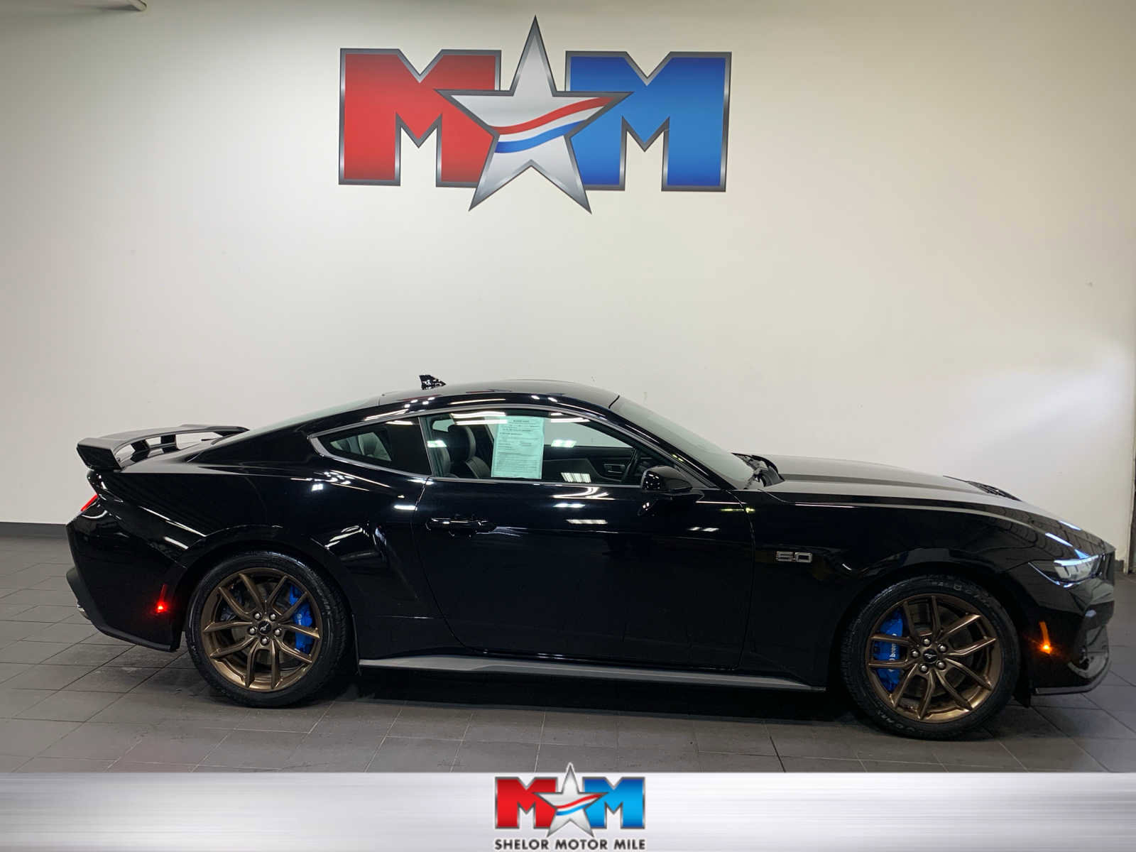 Used 2024 Ford Mustang GT Premium image 1