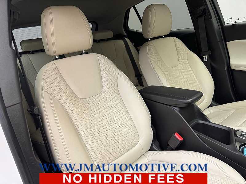 Used 2020 Buick Encore GX Essence w/ Experience Buick Package AWD/4WD image 21