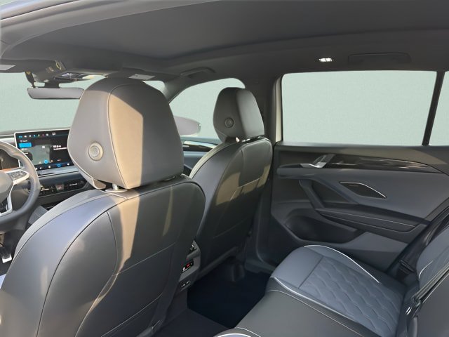 New 2026 Volkswagen Tiguan SEL R-Line AWD/4WD image 7
