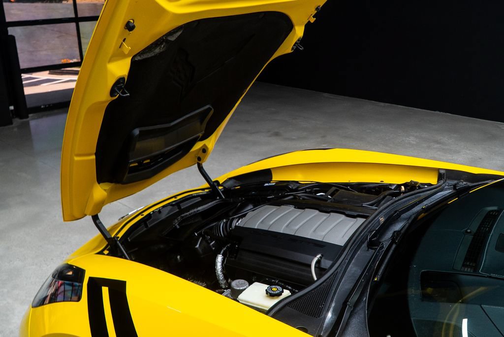 Used 2015 Chevrolet Corvette Stingray Convertible w/ 3LT Preferred Equipment Group RWD image 9