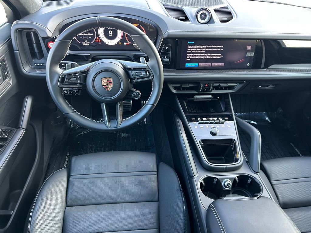 Used 2025 Porsche Cayenne GTS AWD/4WD image 18