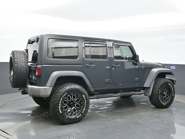 Used 2016 Jeep Wrangler Unlimited Rubicon w/ Connectivity Group image 6