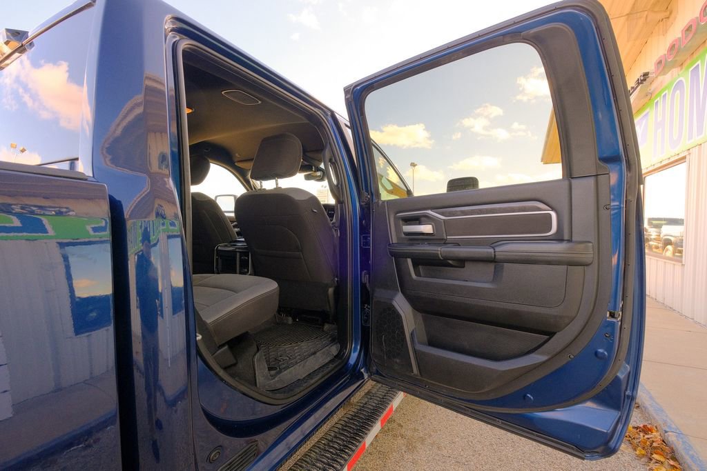 Used 2024 RAM 3500 Big Horn w/ Bed Utility Group image 15