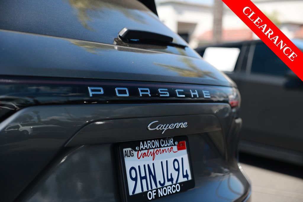 Used 2023 Porsche Cayenne Platinum Edition AWD/4WD image 14