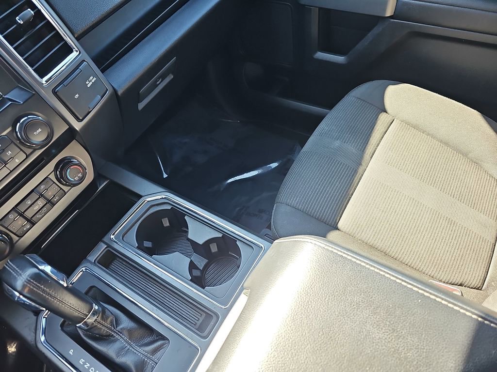 Used 2017 Ford F150 XLT w/ Equipment Group 302A Luxury image 28