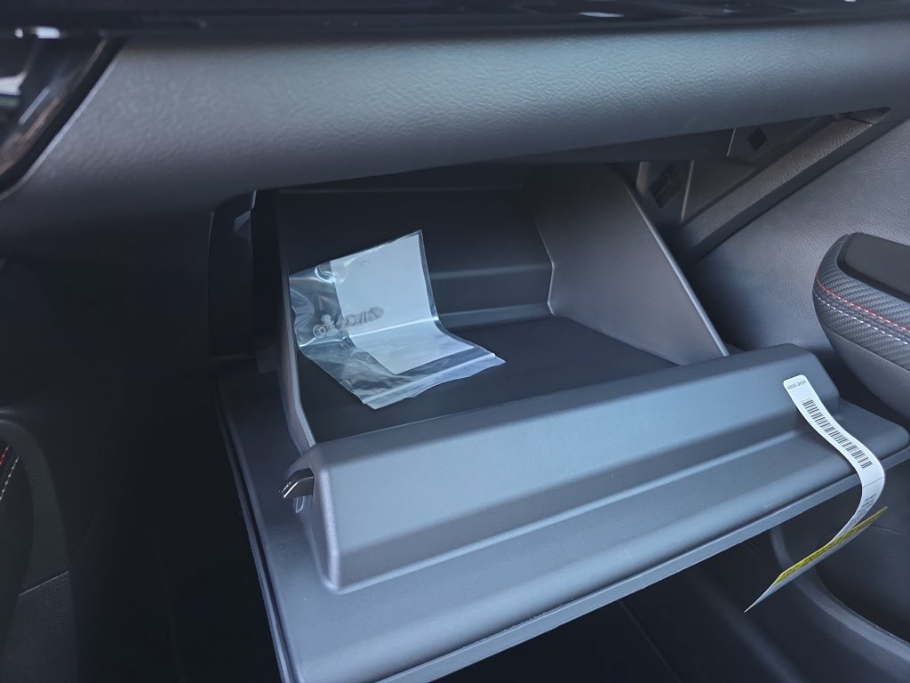 New 2027 Nissan Kicks SR w/ SR Premium Package FWD image 42