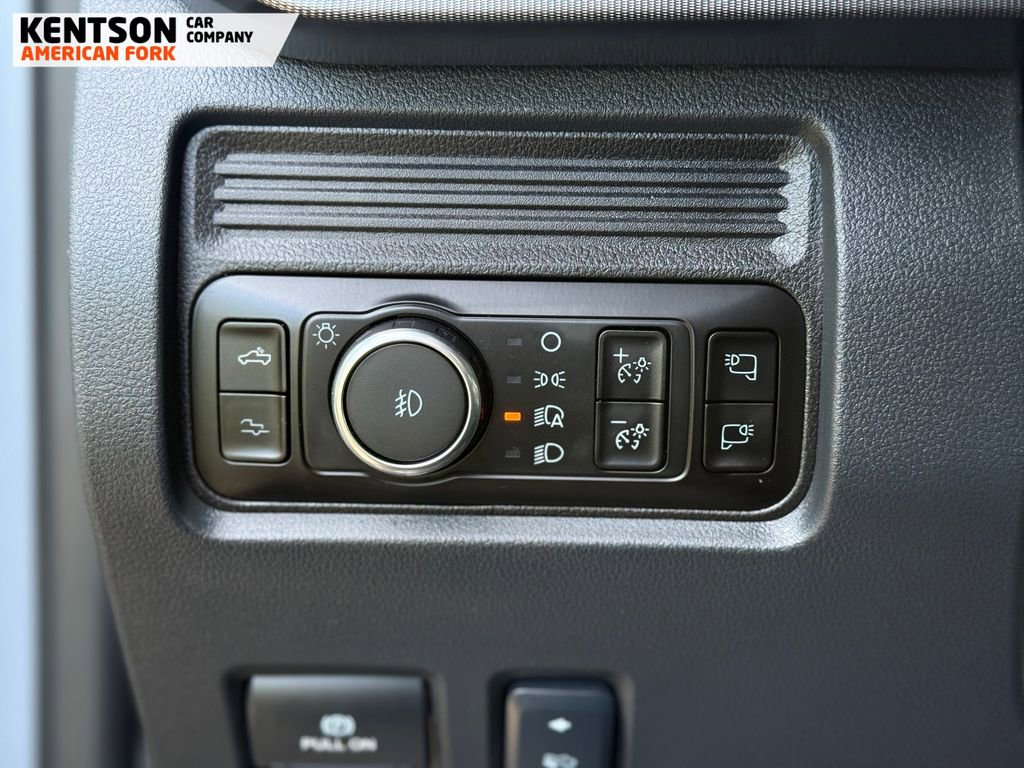 Used 2026 Ford F350 Platinum w/ FX4 Off-Road Package image 21