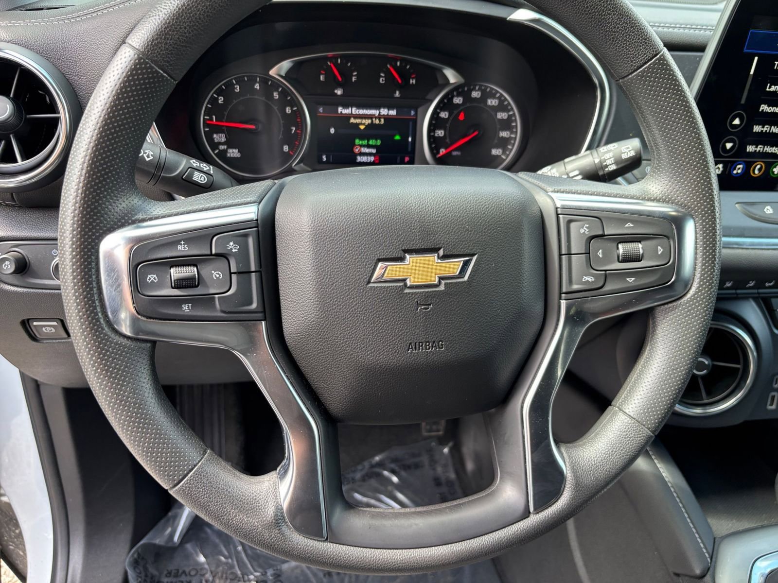 Used 2025 Chevrolet Blazer LT FWD image 28