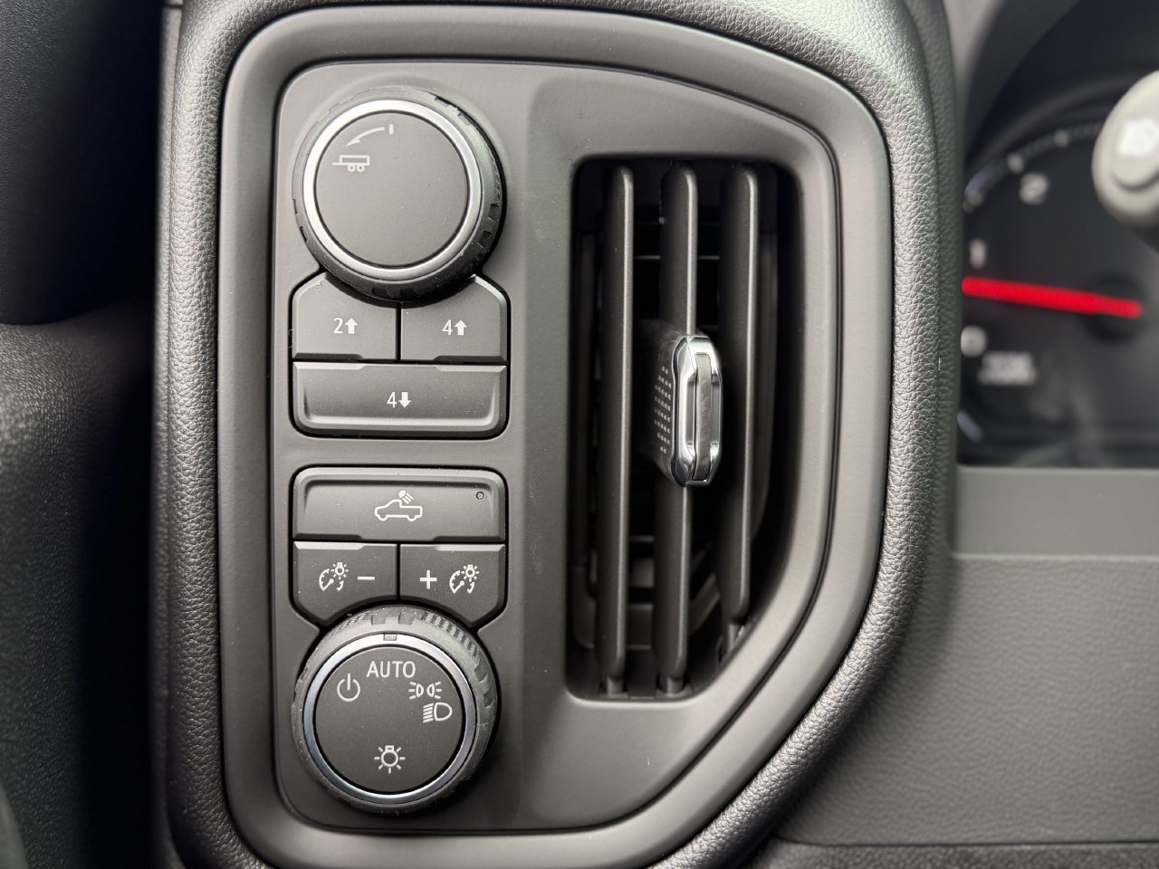 New 2026 Chevrolet Silverado 2500 W/T AWD/4WD image 19