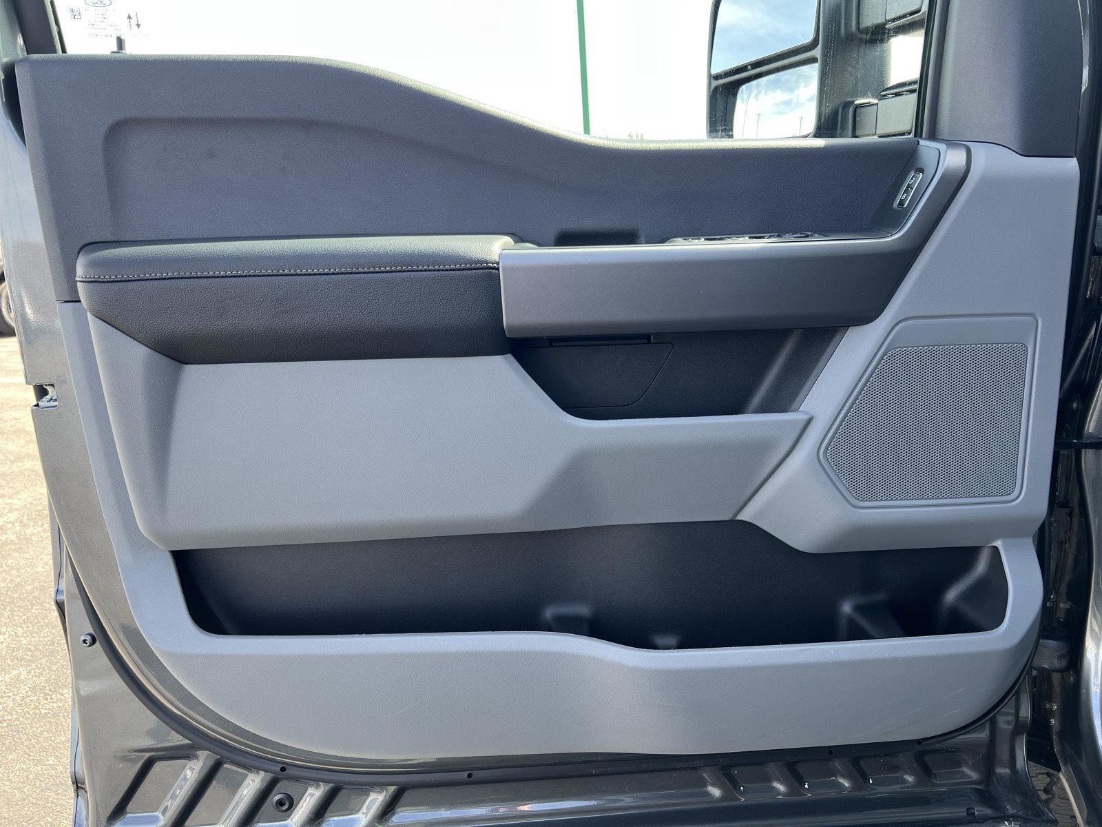 New 2026 Ford F250 XL w/ STX Appearance Package AWD/4WD image 16