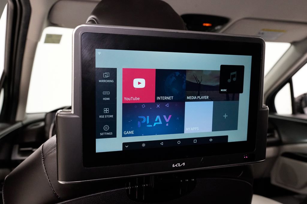 Certified 2022 Kia Carnival LX image 22