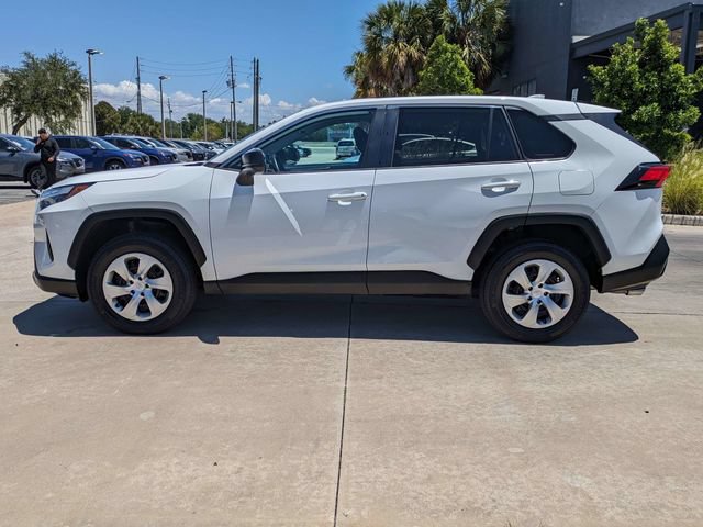 Used 2023 Toyota RAV4 LE FWD image 9