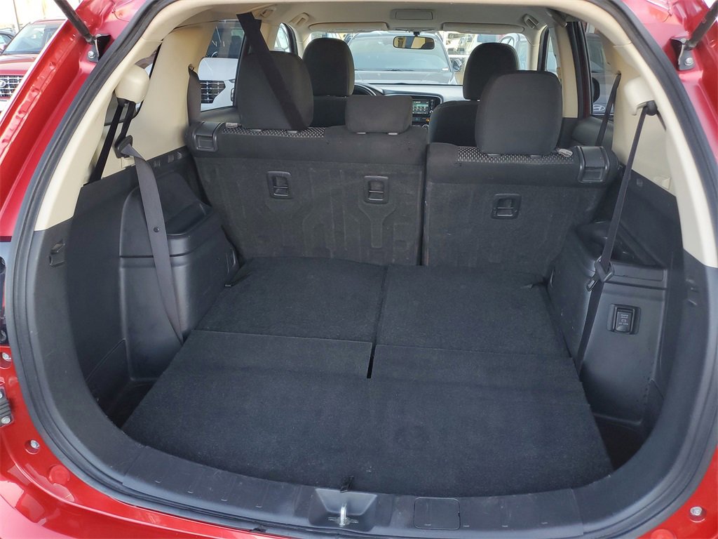 Used 2017 Mitsubishi Outlander ES image 23