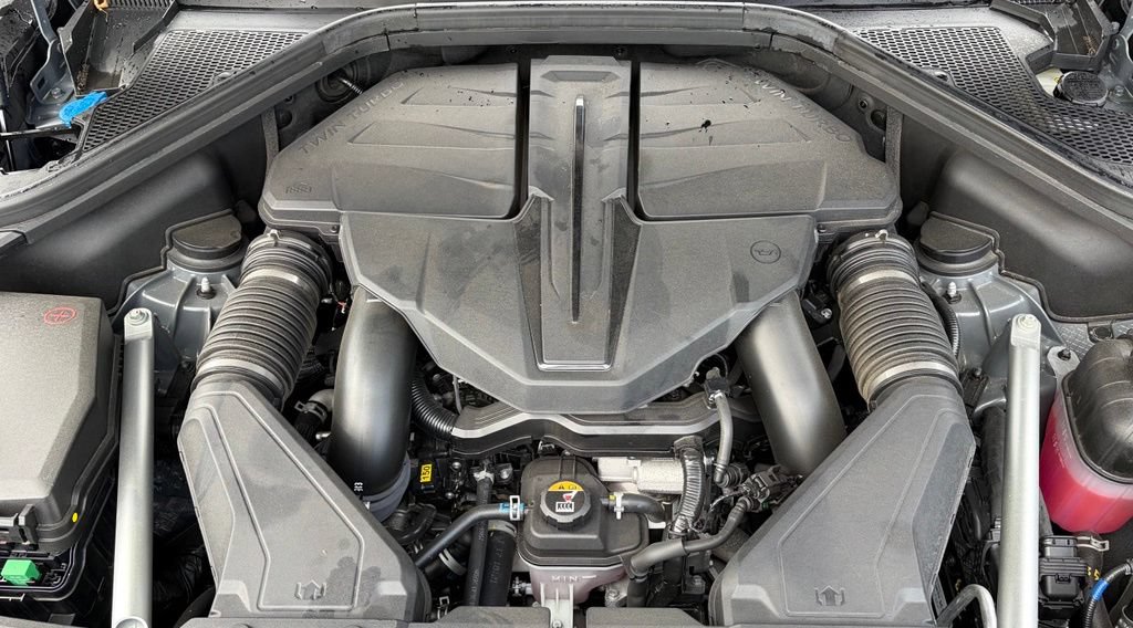 Used 2025 Genesis GV80 3.5T e-SC AWD/4WD image 8