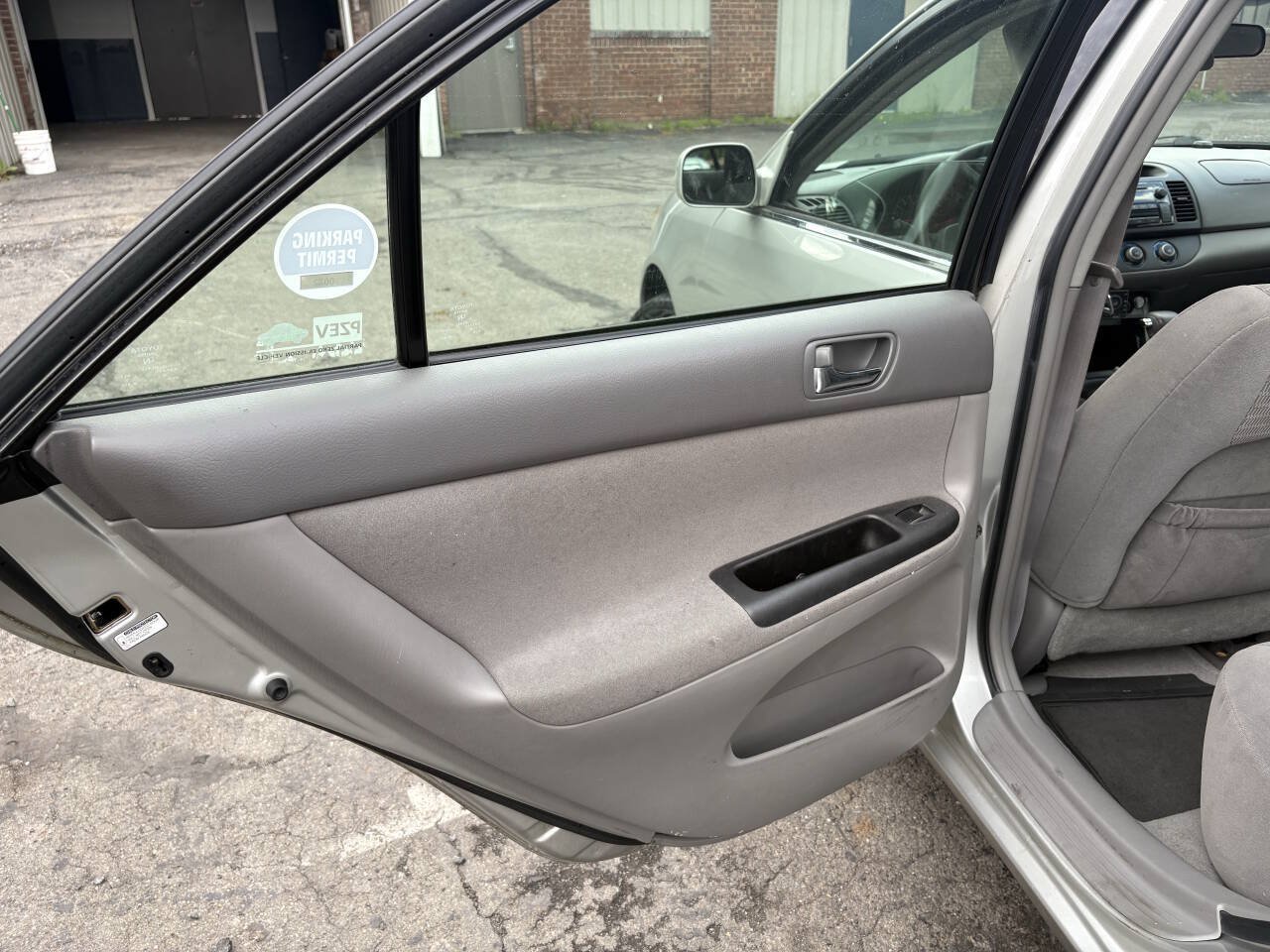Used 2005 Toyota Camry LE FWD image 15