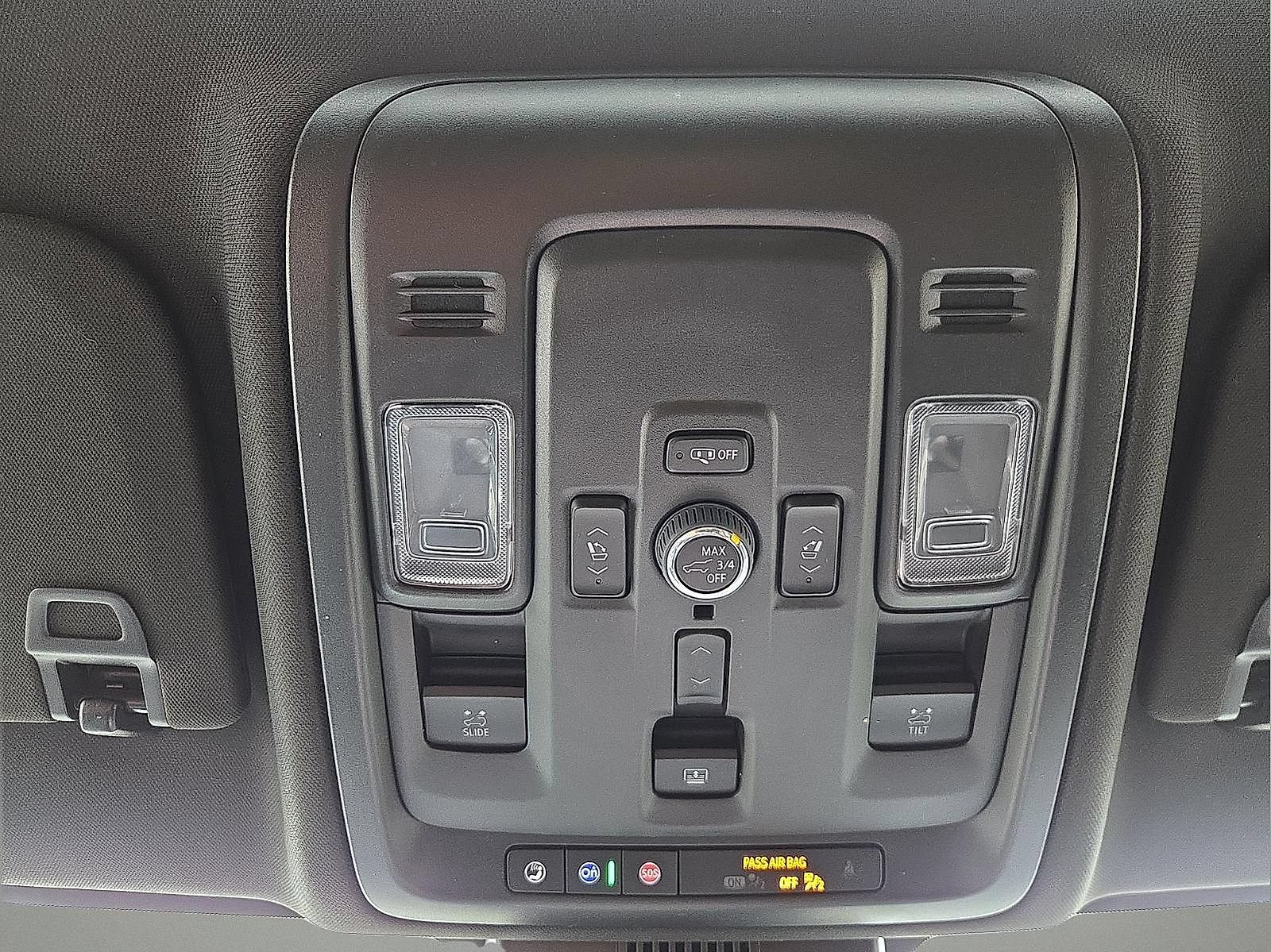 Used 2025 GMC Yukon Denali w/ Sun & Power Step Package AWD/4WD image 20